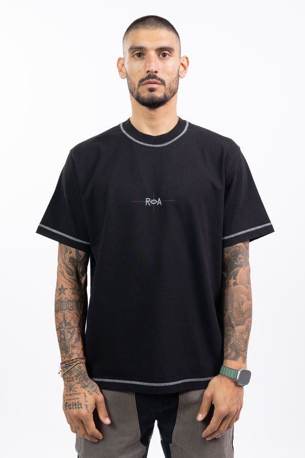 Roa Hiking - Graphic T-Shirt